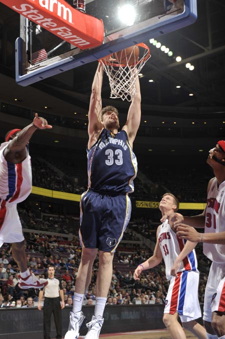 更是整个团 更是整个团