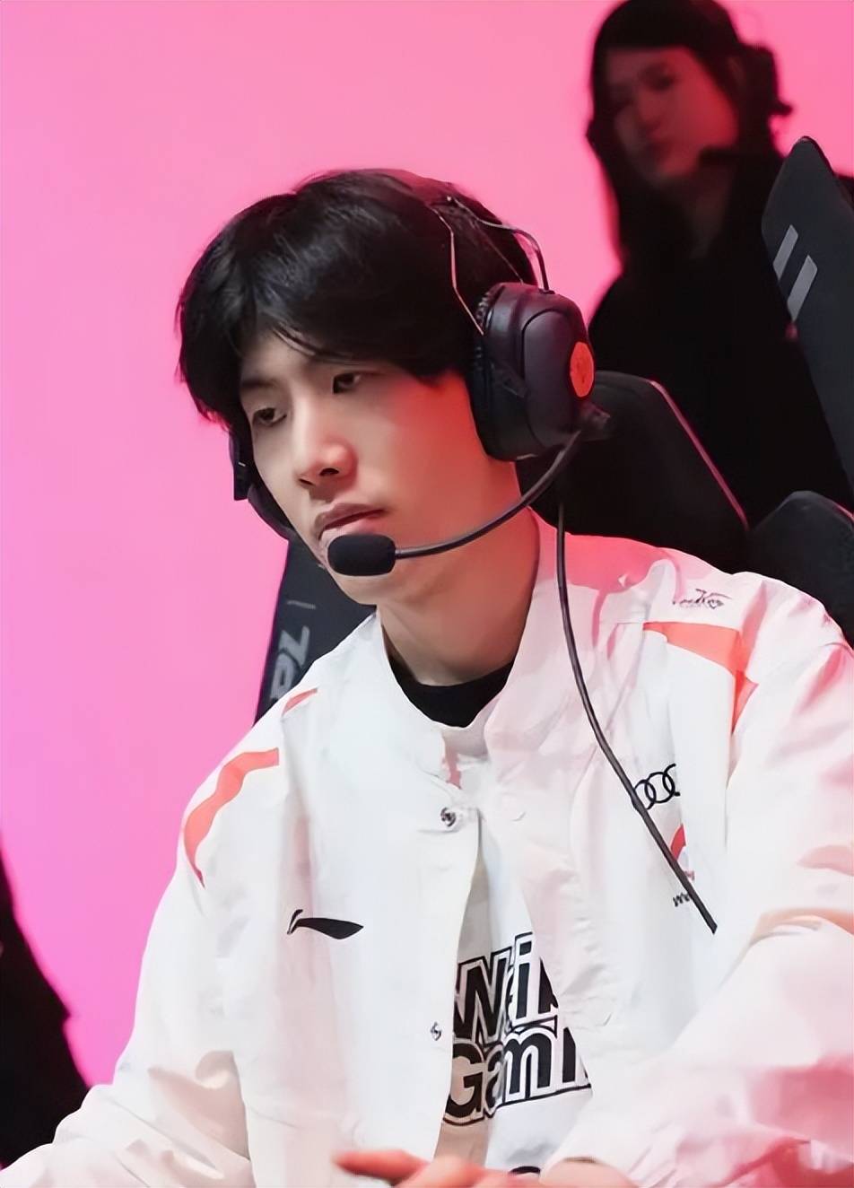 待他的下一 待他的下一